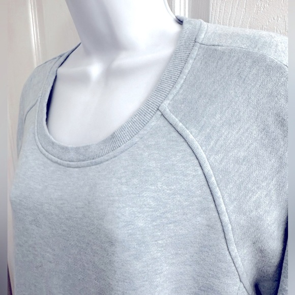 LULULEMON Light Blue Crewneck Sweatshirt Kangaroo Pocket Size 12 - Picture 2 of 6
